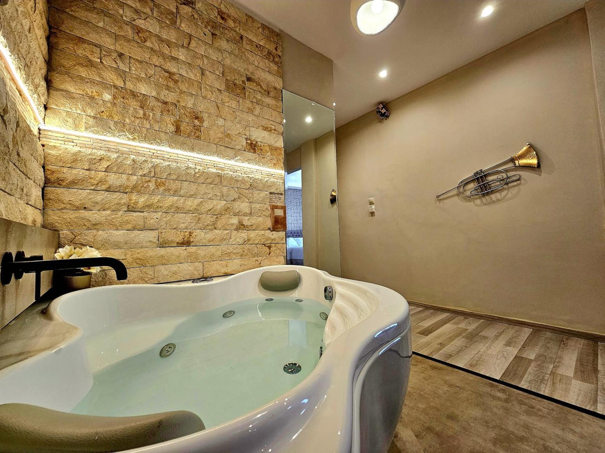 Rhodes City Golden City Center Suites المظهر الخارجي الصورة