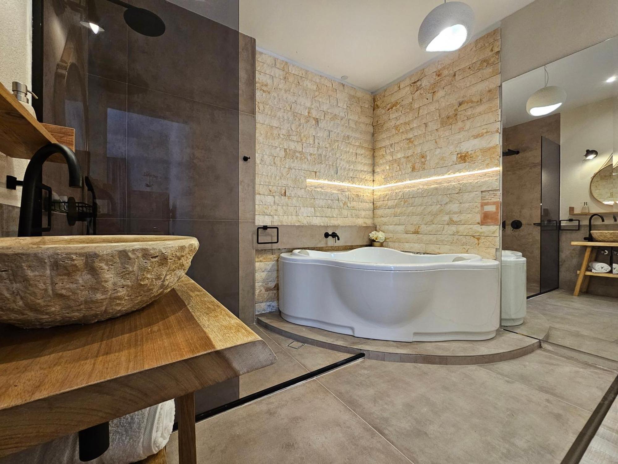 Rhodes City Golden City Center Suites المظهر الخارجي الصورة