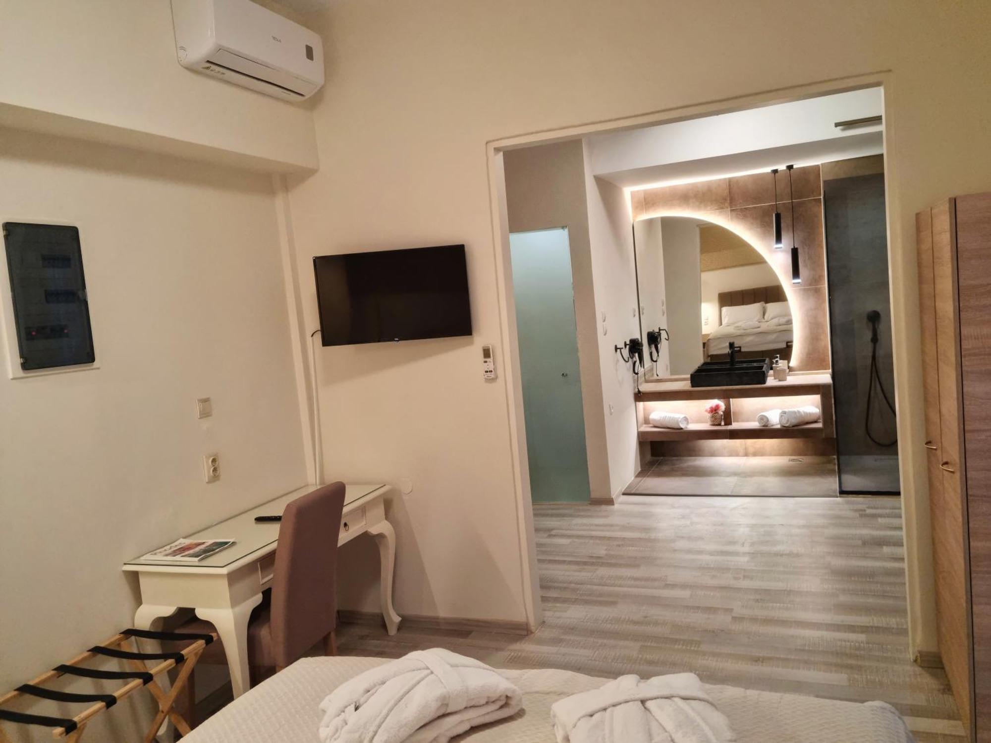 Rhodes City Golden City Center Suites الغرفة الصورة