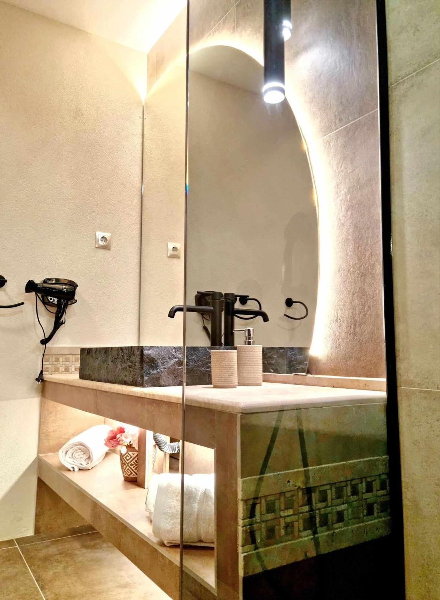 Rhodes City Golden City Center Suites المظهر الخارجي الصورة