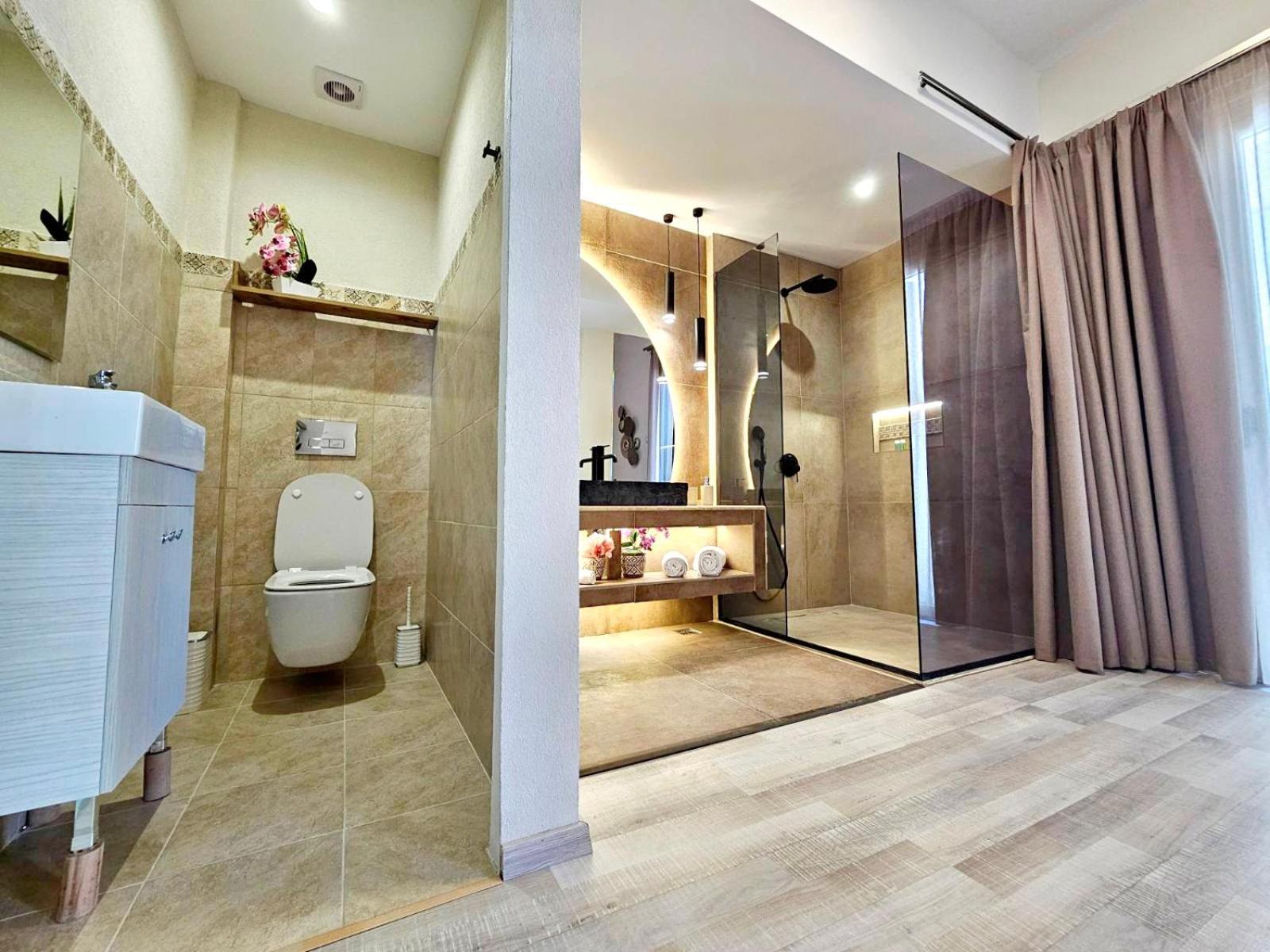 Rhodes City Golden City Center Suites المظهر الخارجي الصورة