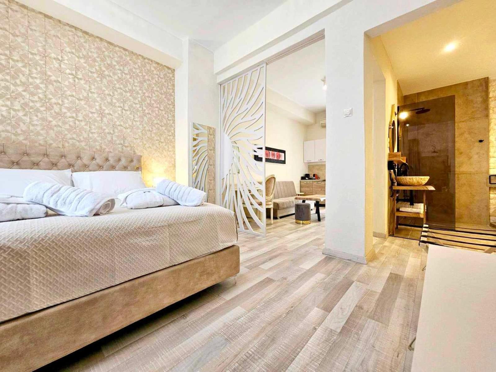 Rhodes City Golden City Center Suites المظهر الخارجي الصورة