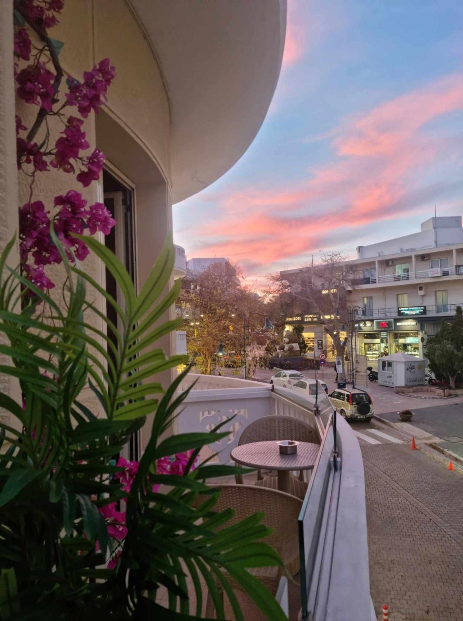 Rhodes City Golden City Center Suites المظهر الخارجي الصورة